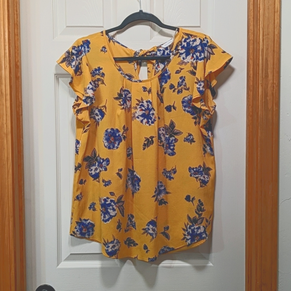 Yellow flutter sleeve top size L